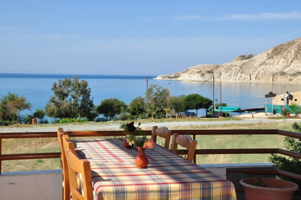 Yialos Apartments Pissouri Exterior photo