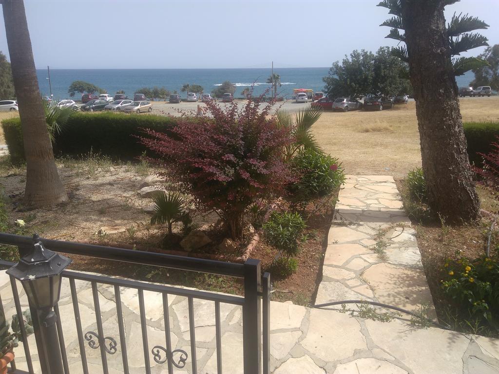 Yialos Apartments Pissouri Exterior photo